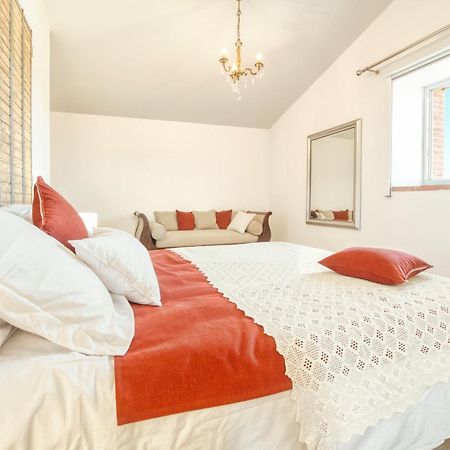 Escons Domaine De Charme Hotel Saint-Sulpice-sur-Leze Bagian luar foto