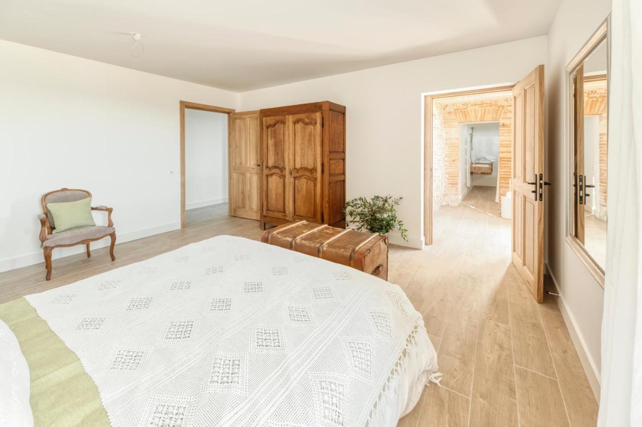 Escons Domaine De Charme Hotel Saint-Sulpice-sur-Leze Bagian luar foto